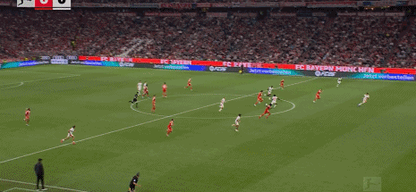 78分鐘金玟哉助攻，凱恩戴帽，拜仁大勝6球。